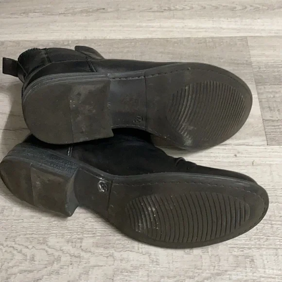 Miz Mooz Lissie Chelsea Boots - Picture 11 of 15